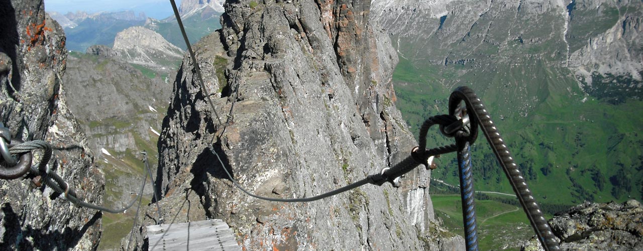 costruisci il tuo itinerario consultando <br>
le proposte d'escursione