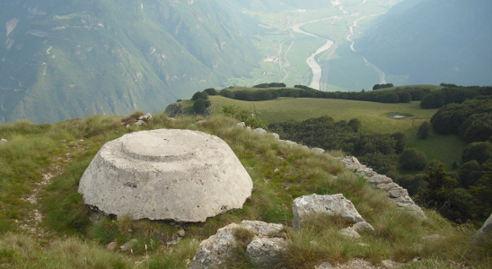Monte Vignola, piattaforma per pezzo d'rtiglieria