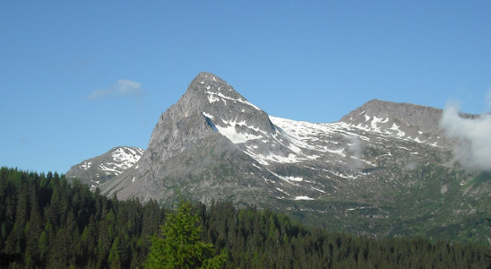 Il Monte Colbricon visto dal Passo Rolle