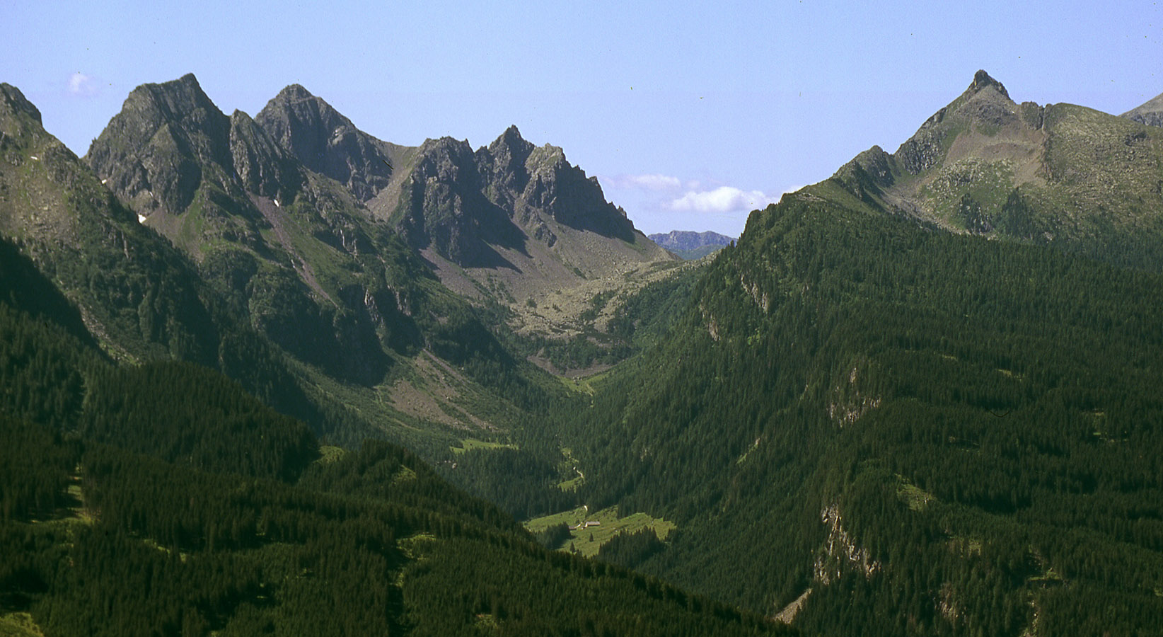 Croce di vetta sul Monte Cauriol