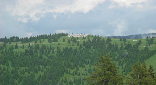 Forte Dosso del Sommo_Forte Sommo Alto visto dal Dosso della Martinella_MGR