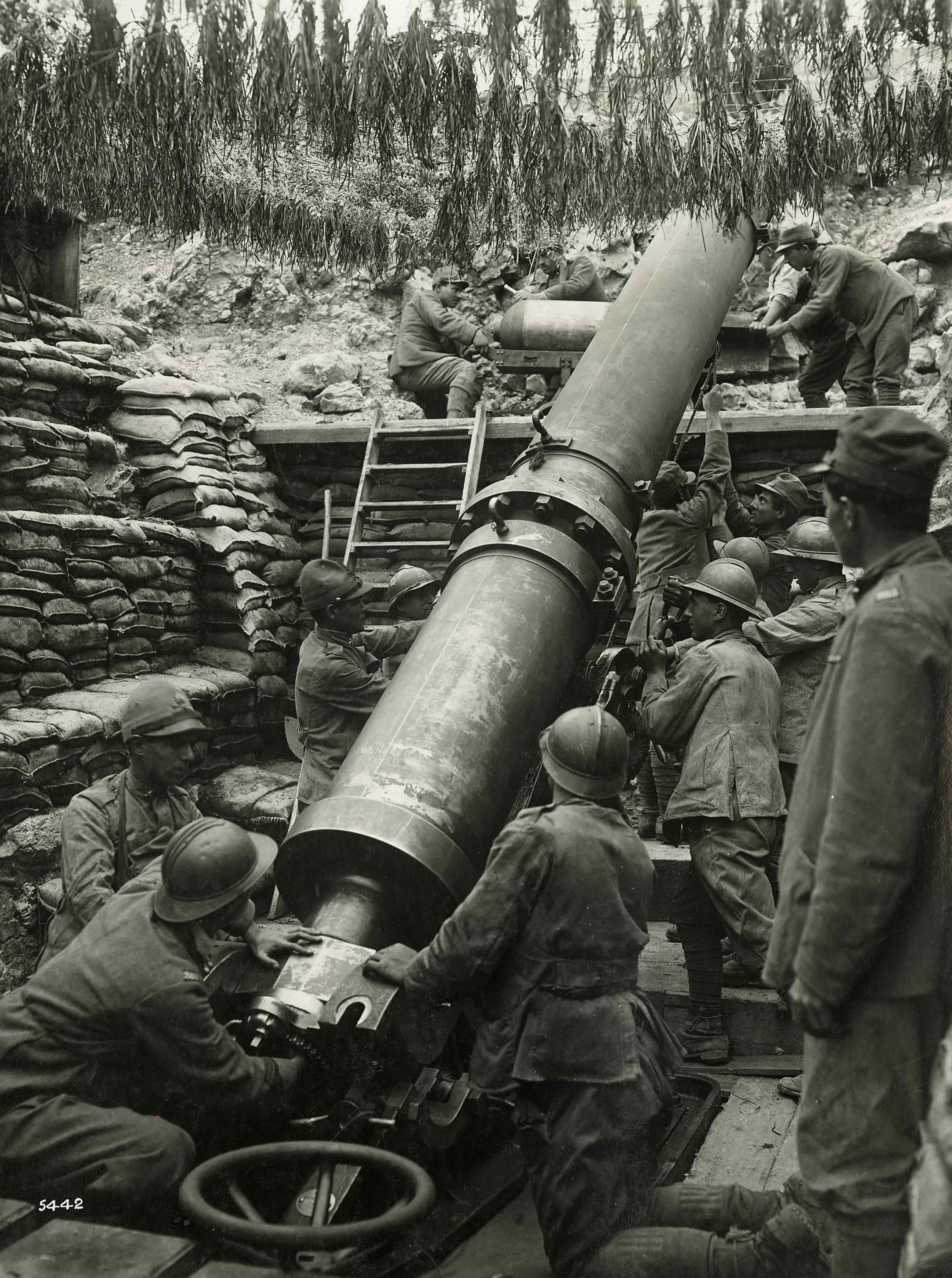 Bombarda da 400mm presso il monte Grappa. 1918 [AF MSIGR 3/1250]